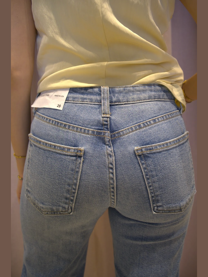 Novo Jeans